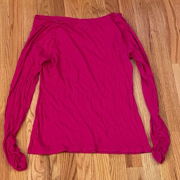 Old Navy Long Sleeved T Shirt - Picture 2 of 3